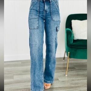 Risen Women's High Rise Wide Leg Cargo Jeans SIZE 30